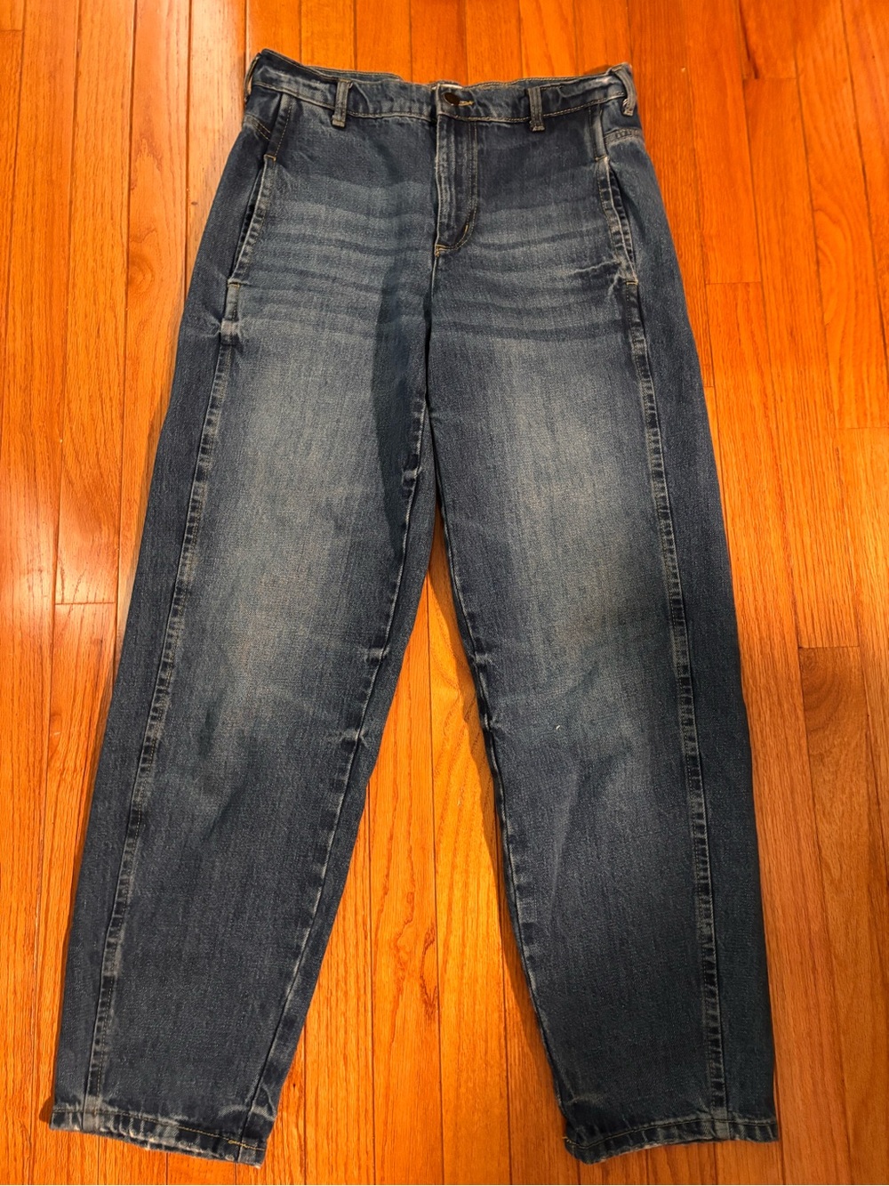 Zara Barrel style jeans